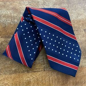 Vintage 1980’s polyester neck tie red white blue